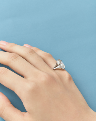 Marais 1.5ct Oval Solitaire Semi-Bezel Pinky Ring